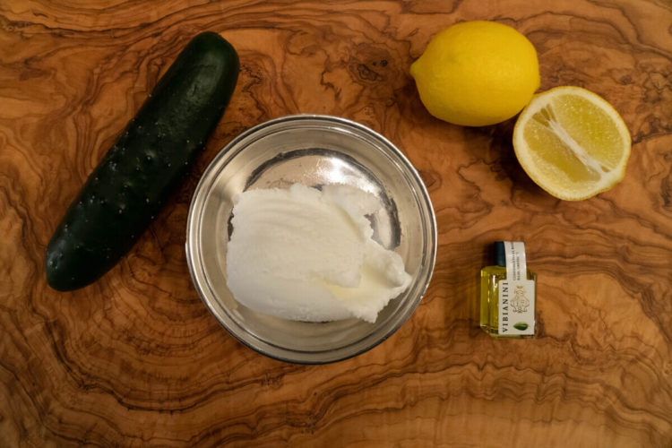 Sorbetto al limone con cetriolo e basilico